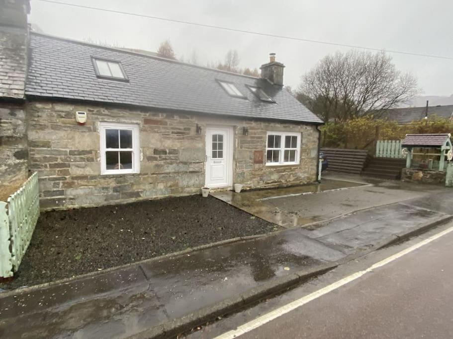 The Old Schoolhouse Lochearnhead Apartment Exterior photo